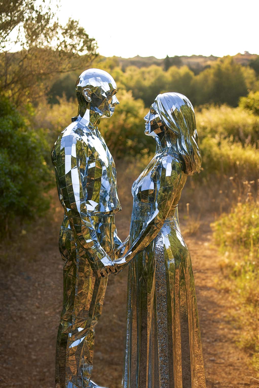 Couple Mirroring Each Other’s Wounds in Tantra Dynamics Following a Tantra Massage Workshop