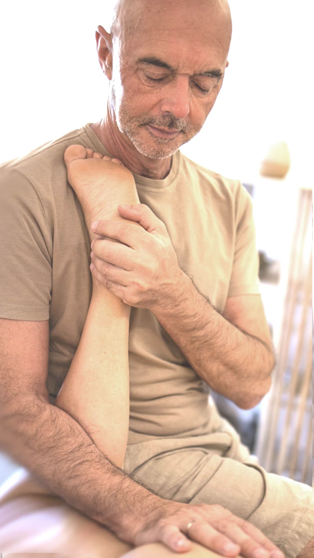 Discover Peter Aelbrecht’s masculine path to Tantra in a deep, honest conversation about male sexuality, emotional healing, and sacred intimacy.